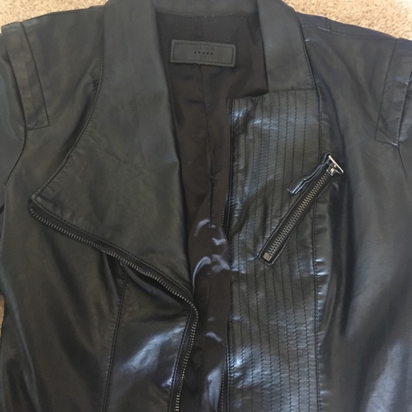 SOLD!!!!! Blank nyc vegan leather feminine jacket - Picture 5 of 6